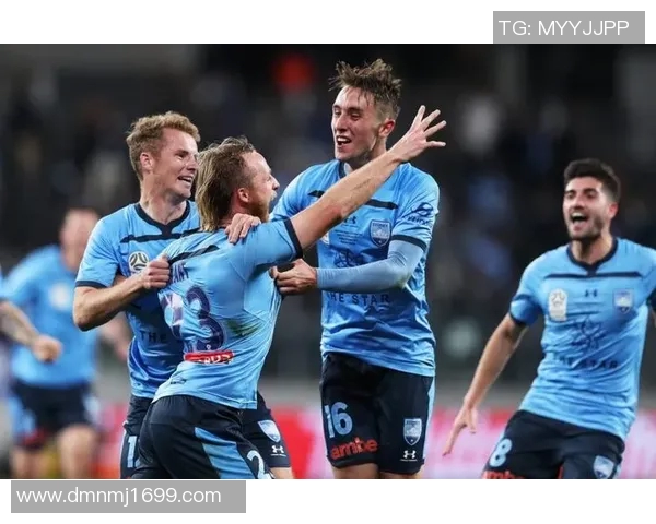 布里斯班狮吼与墨尔本的激烈对决展现澳超精彩瞬间