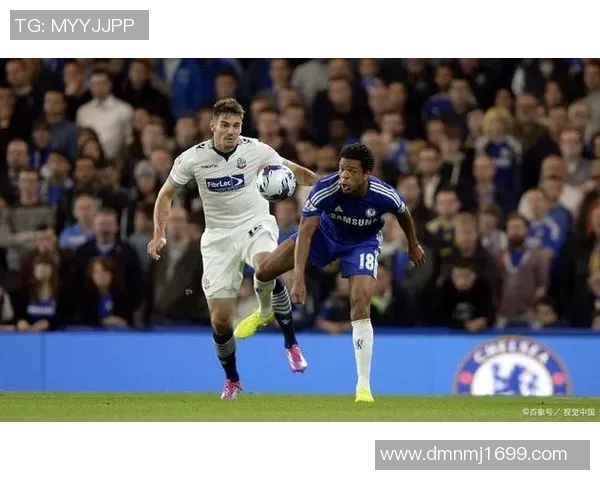 博尔顿与谢周三激战在即谁能在这场对决中笑到最后