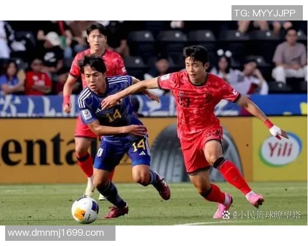 阿联酋与澳大利亚激战正酣双方拼搏展现足球魅力与激情