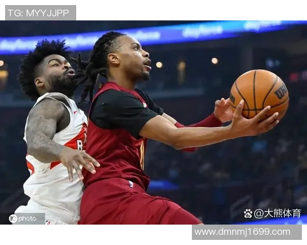 骑士与猛龙激战第二场争夺季后赛晋级关键战役