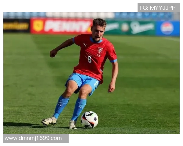 捷克与德国足球对决谁在比赛中成功进球分析 捷克与德国足球对决谁在比赛中成功进球分析